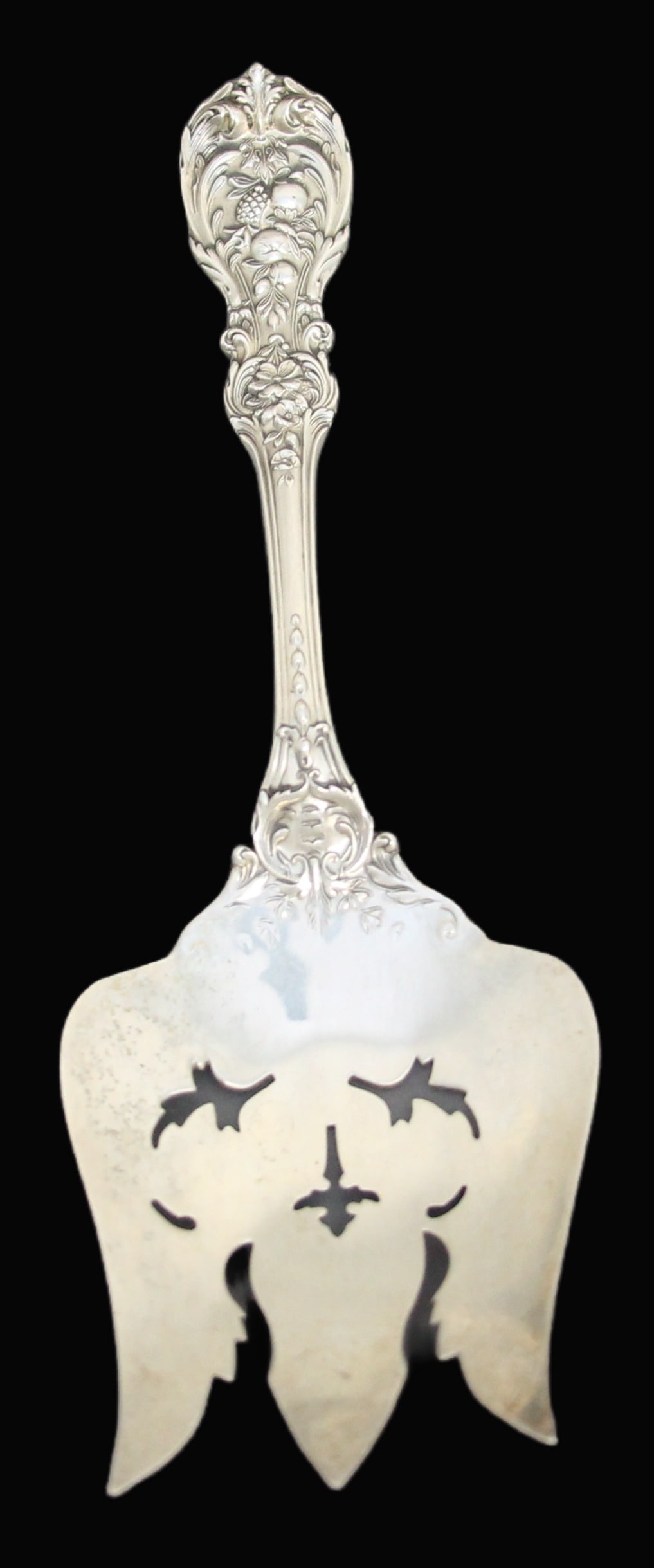 1PC Frances I BY GORHAM - LARGE MEAT FORK: This single large serving meat fork by Frances I by Gorham measures 9.75" and features the detailed, ornate Frances I pattern. Perfect for enjoying your cold or warm meats in style, the spoon weighs 1