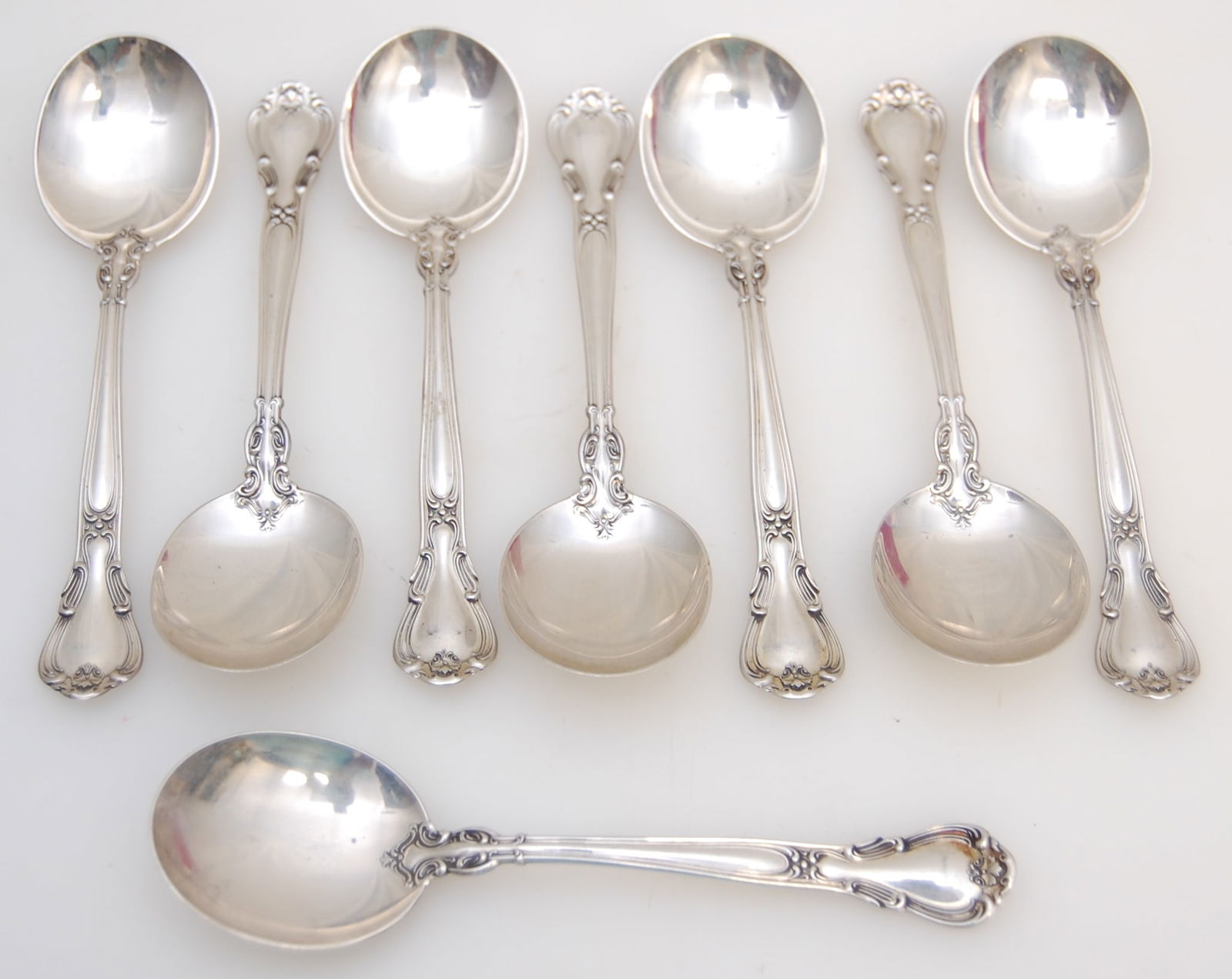 8PC GORHAM CHANTILLY STERLING SOUP SPOONS-297G (1 of 3)