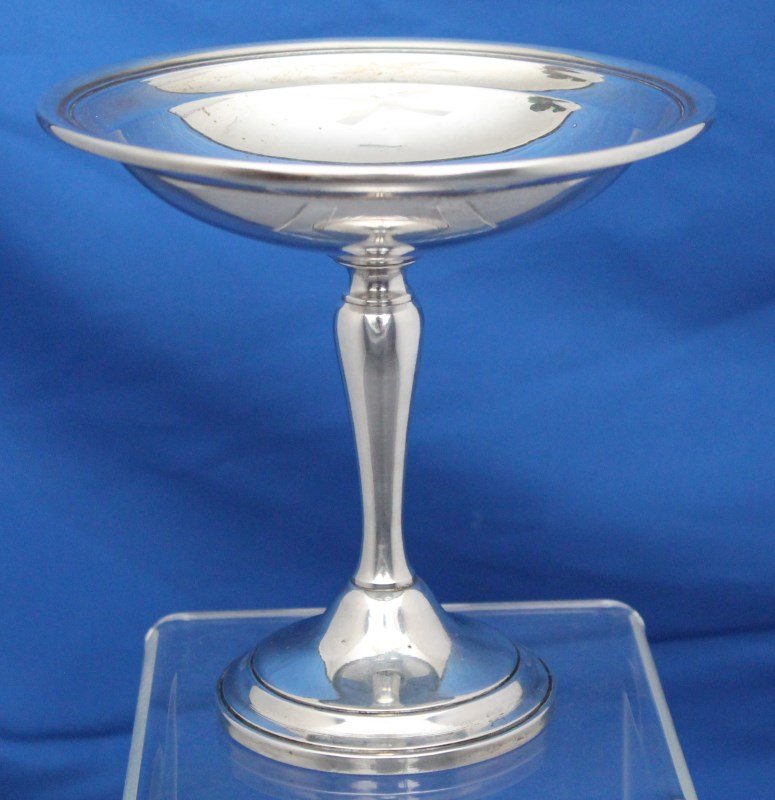GORHAM STERLING SILVER COMPOTE PEDESTAL CANDY: Vintage 1920-30s Gorham Sterling Silver Pedestal Art Deco Dish 1102. Measures 6x6x6. Weighted, in good condition, minor tarnish and dings to base, displays well. 10 oz. Provenance: From the Estate of