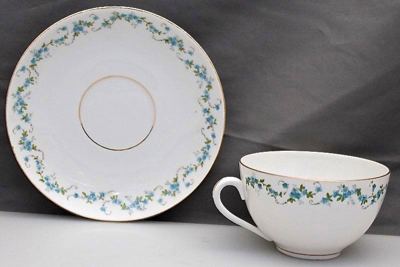 12 PC ANTIQUE L. STRAUS CORNFLOWER TEACUPS & SAUCERS: Antique L. Straus & Son Austria Cornflower Tea Cups & Saucers. All 12 saucers are Lewis Straus as are 5 Teacups, 7 Teacups are marked Japan on the bottom and match but are slightly different. Saucers