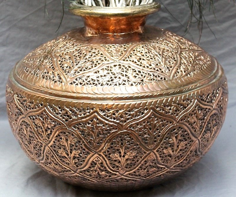 ORNATE ISLAMIC PERSIAN PIERCED COPPER VASE / POT: Onate Islamic / Persian Copper and Brass Pierced Vase / Pot c. 1920. Syrian, Mamluk revival. Entirely hand hammered with exquisite work and craftsmanship. Purchased while residing in Dubai c. 1970s. P