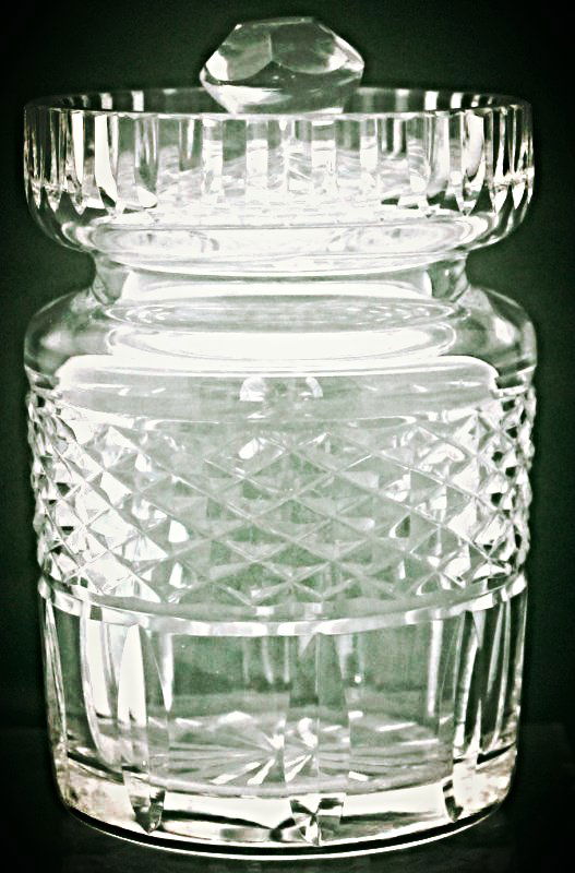 WATERFORD CRYSTAL JAM POT - MUSTARD JAR: Signed Waterford Crystal Jam / Mustard / Condiment Jar. Vintage Waterford Crystal jar with slotted lid for spoon. Old waterford etch mark. In excellent condition..Provenance: A Daniel Island South Car