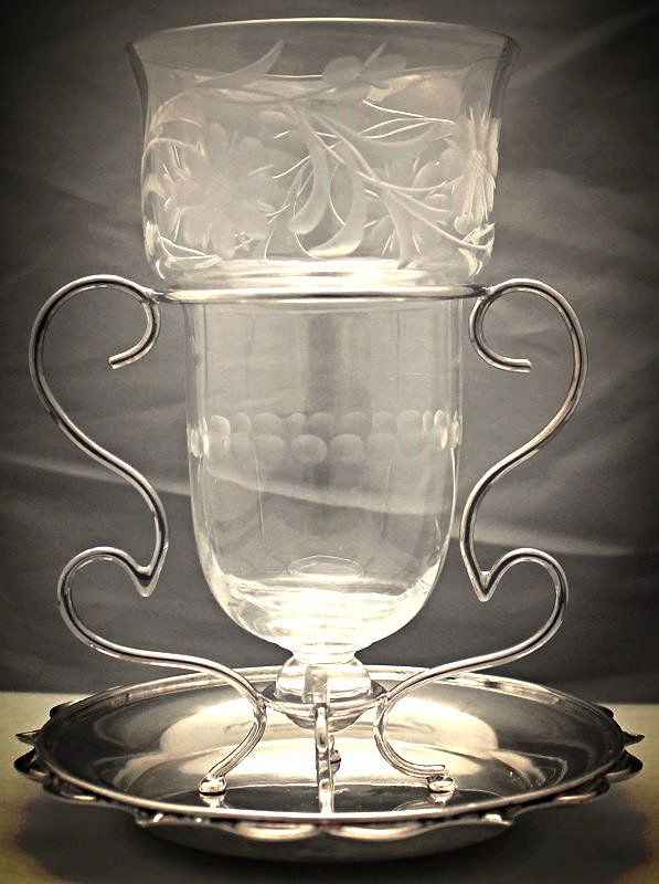 VICTORIAN ELEGANT ETCHED CELERY WITH STAND: Victorian Elegant Etched Celery with EPNS Stand. Exceptional deep etched Daisy and Foliage swag, displays quite well. In very good condition. Base is marked EPNS, no other hallmarks. Celery vases were