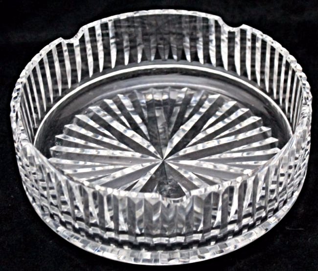 WATERFORD CRYSTAL CIGAR ASHTRAY: Large Vintage Waterford Crystal Five Cigar Ashtray. A perfect gift for the cigar aficionado. Waterford stamp on the base. Edges are beveled. Cuts are deep. In good condition. PROVENANCE: A Kiawah Isla