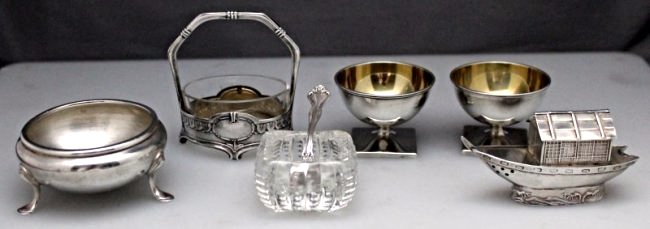 6pc STERLING SALT CELLARS + FIGURAL SHAKER: Lot of 6 variious Sterling Salt Cellars. 2 Gorham Sterling Pedestal Salt Cellars #2018 with Gold Wash Bowls 1.75x1.75x1.25. Figural Chinese Junk Salt Shaker 950 Sterling 2.75x1x1.75. 1 large Gorham St