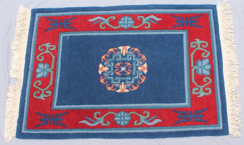 VINTAGE MONGOLIAN / CHINESE SMALL RUG (1 of 7)