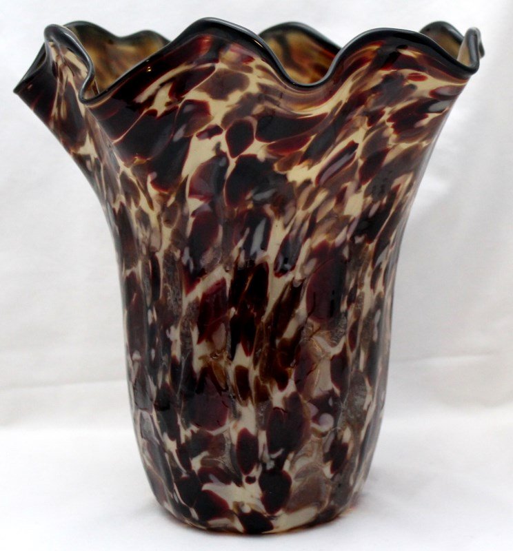 BLOWN TORTOISE SHELL ART GLASS VASE (1 of 9)