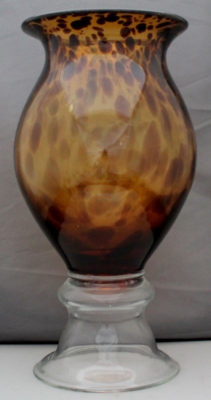 BLOWN ART GLASS VASE WITH AN AMBER TORTOISE PATTERN (1 of 6)