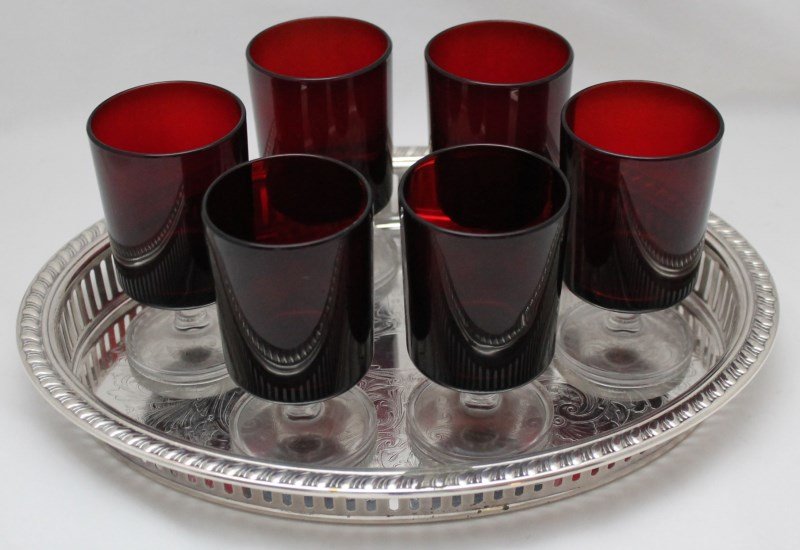 6 RUBY WINES + EALES SHEFFIELD SILVER GALLERY TRAY: A set of six French-made vintage Luminarc "Cavalier" – 1960s 1970s mid century ruby glass wine glasses They feature ruby colored glass bowls and clear glass stems and bases. The stems are marked Fra