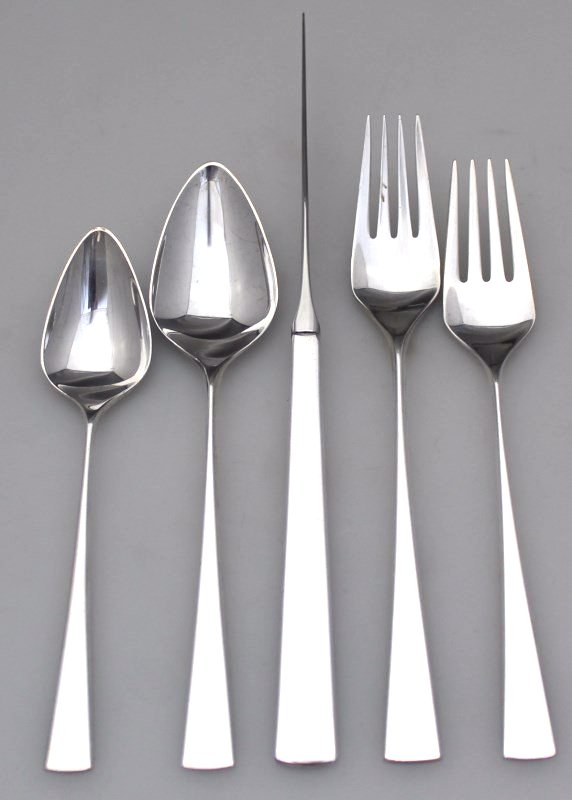 5 PC STERLING JOHN AXEL PRIP PLACE SETTING REED &: True, classic mid century modern sterling silver 5 piece place setting. Reed & Barton 1961 Dimension designed by John Axel Prip. The setting includes a 7 1/2" Dinner Fork, a 7" Individual Salad Fork, 