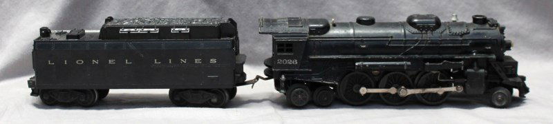 LIONEL TRAINS LOCOMOTIVE No. 2026 w TENDER: 1952 Lionel Trains Prairie steamer and tender. This is the later version with the 2-6-4 wheel arrangement. The 2026 was classified by Lionel as a Prairie-type steam engine. It's a mid-size steam engin