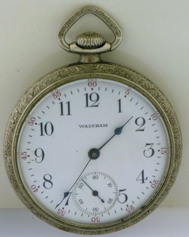 AMERICAN WALTHAM TRAVELER POCKET WATCH (1 of 7)
