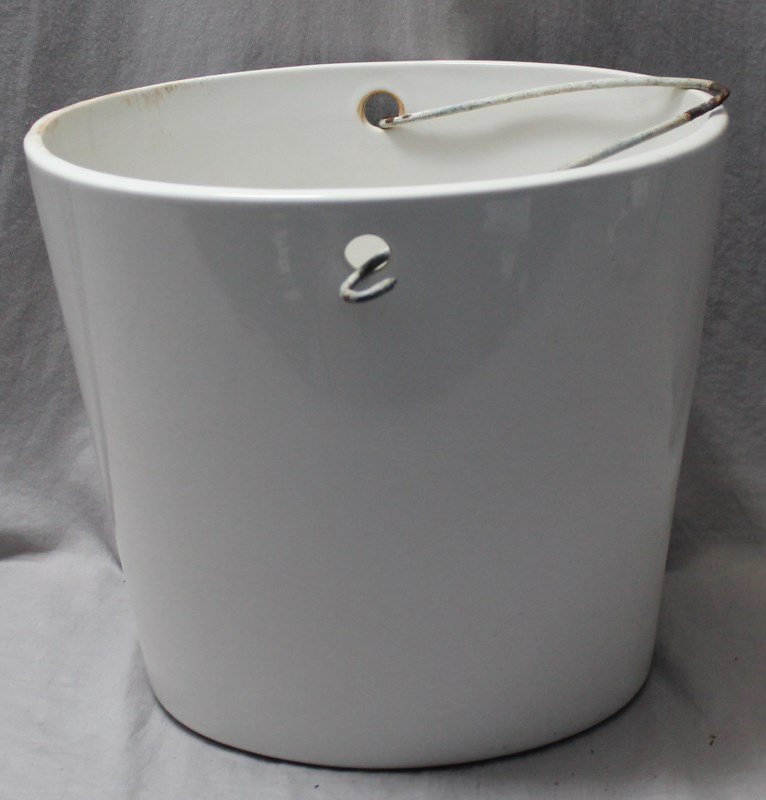ANTIQUE WHITE STONEWARE MILK PAIL / BUCKET (1 of 6)