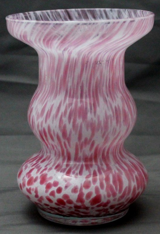 VINTAGE CZECH BOHEMIAN PINK WHITE SPATTER VASE: Vintage Czech Bohemian Art Glass Spatter Vase. Pink Frit Marvered in Clear Crystal, often referred to as Spatter Glass. Great Color. Measures 4.25x4.25x6. Weight is. 1 pd 3 oz PROVENANCE: A Charleston