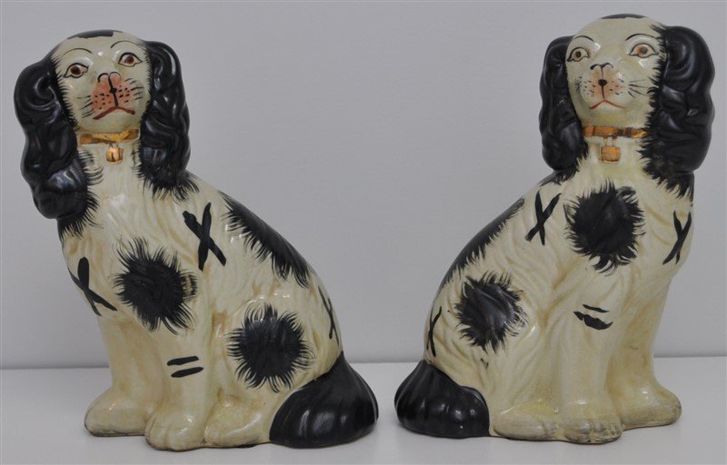 PAIR TRADITIONAL STAFFORDSHIRE SPANIELS (1 of 7)