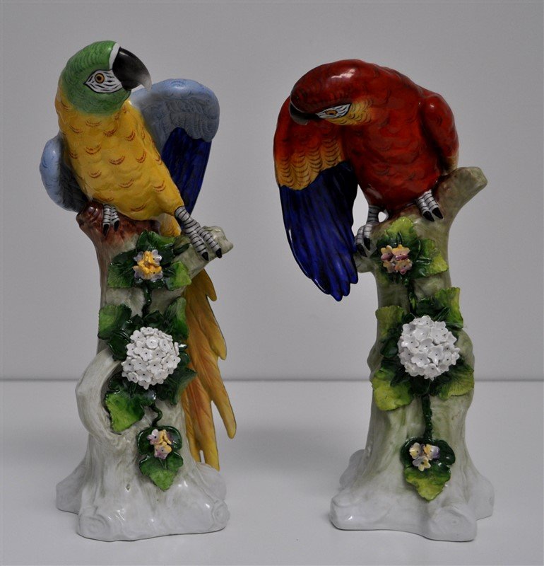 PAIR SITZENDORF LARGE PARROTS / MACAWS (1 of 10)