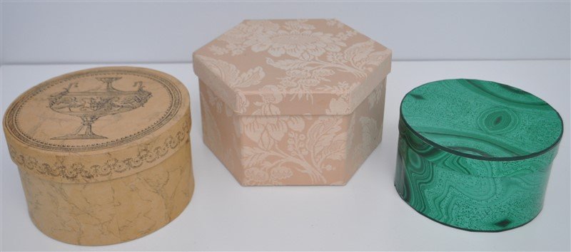 3 DECORATOR DISPLAY BOXES (1 of 6)