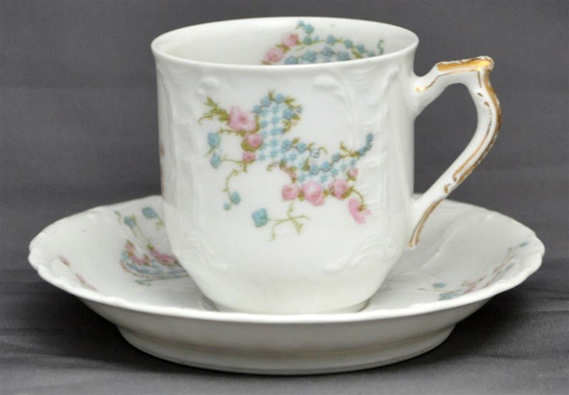 1879 JAMES ALLAN CHARLESTON HAVILAND TEACUP: Antique c. 1879 small delicate hand painted Limoges porcelain teacup. Made by Haviland & Co., Limoges France for James Allan & Co., Charleston, SC. James Allan was a jeweler in Charleston (1865-1908),