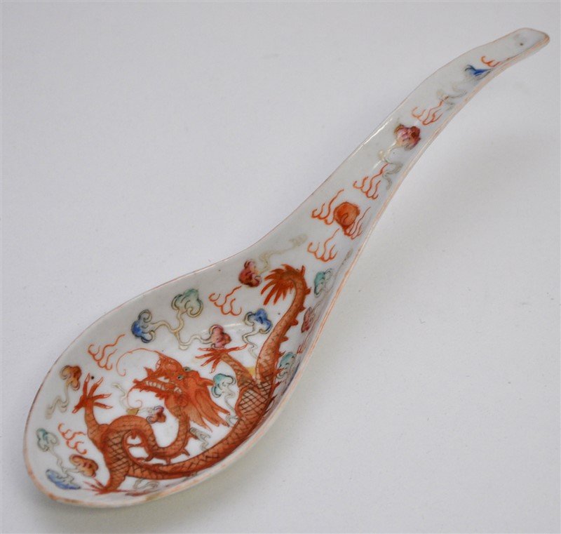 19th c IMPERIAL CHINESE RICE SPOON DRAGON: Antique early19th c. Imperial Chinese Famille Rose Rice Spoon with Guangxu mark (1875-1908) and of the period, very finely painted with a dragon, symbolic of the emperor. With the original receipt fro