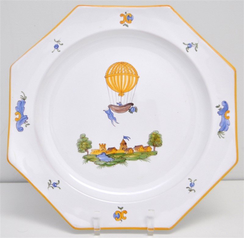 FRENCH MOUSTIERS FAIENCE CHARGER BALLOON (1 of 7)