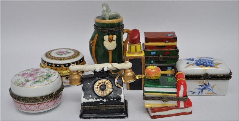 8 PORCELAIN HINGED LIDDED TRINKET BOXES (1 of 7)