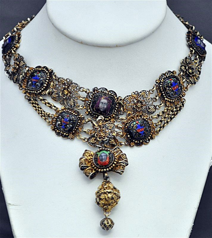 IMPORTANT c. 1780 FILIGREE ENAMEL PORTRAITS NECKLACE (1 of 10)