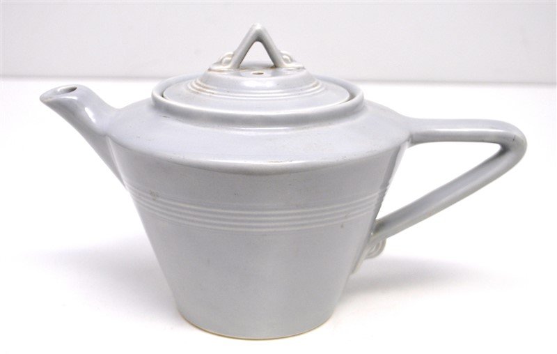HARLEQUIN FIESTA DOVE GRAY 1950s TEAPOT (1 of 9)