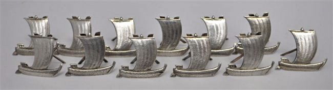 12 STERLING SILVER PLACE CARD HOLDERS SHIPS (1 of 7)