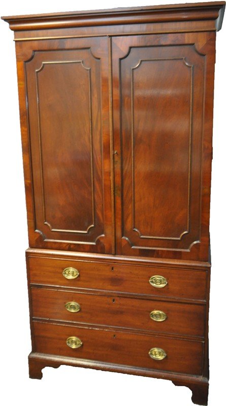 ENGLISH MAHOGANY SHERATON LINEN PRESS (1 of 10)