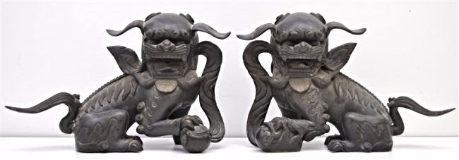 ANTIQUE BRONZE CHINESE SHISHI / FOO DOGS (1 of 10)