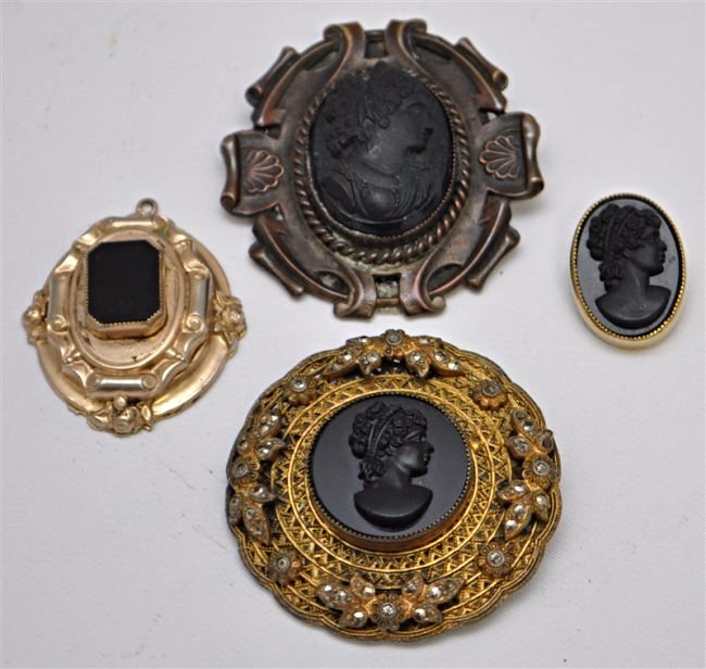 4 PC VICTORIAN MOURNING CAMEO BROOCHES / PENDANT (1 of 6)