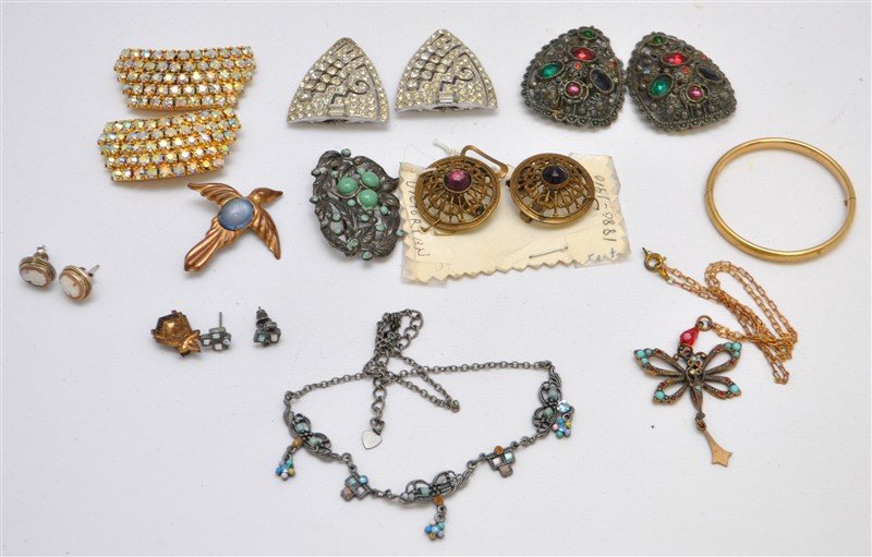 GROUP VICTORIAN, EDWARDIAN & VINTAGE JEWELRY (1 of 9)