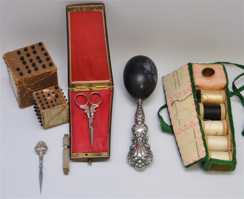 7PC 19TH C. VICTORIAN STERLING & MORE SEWING ITEMS (1 of 7)
