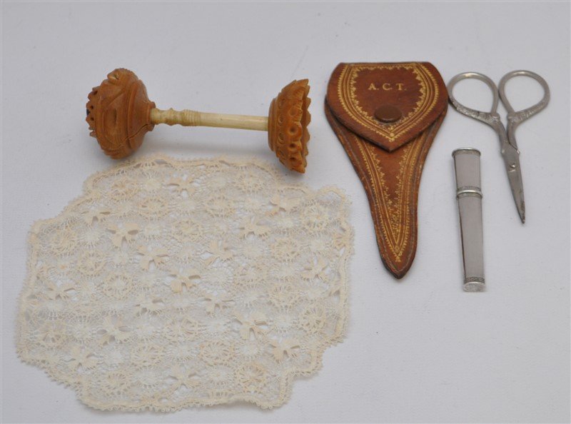 4 pc VICTORIAN SEWING- SILVER ETUI - VEGETABLE IVORY + (1 of 9)