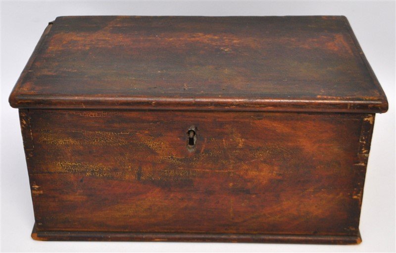 ANTIQUE PAINT DECORATED MINIATURE BLANKET BOX (1 of 7)