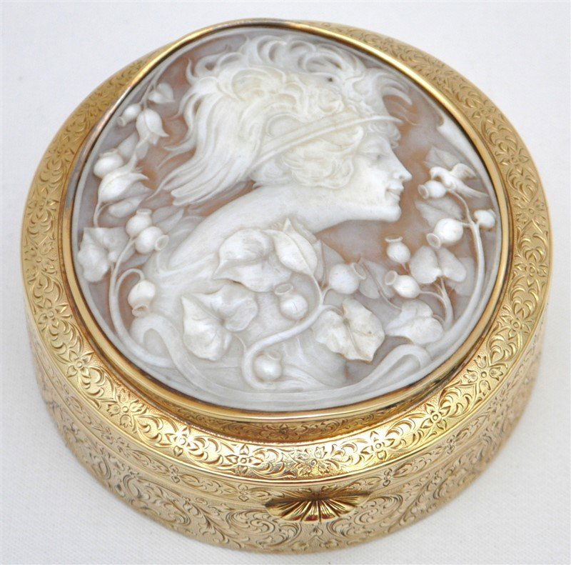 14k ART NOUVEAU CAMEO VANITY / JEWELRY BOX (1 of 10)