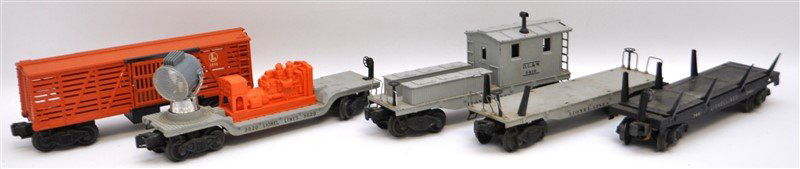5 pc LIONEL CATTLE CAR- SEARCHLIGHT + (1 of 8)