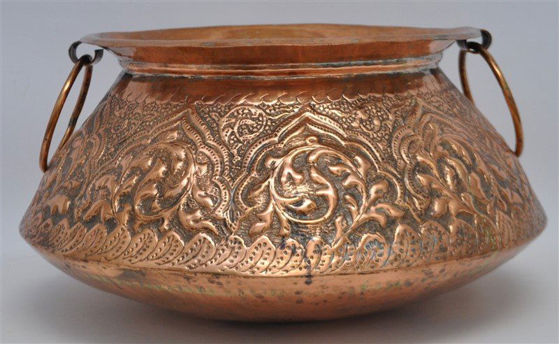 LARGE PERSIAN COPPER POT (1 of 9)
