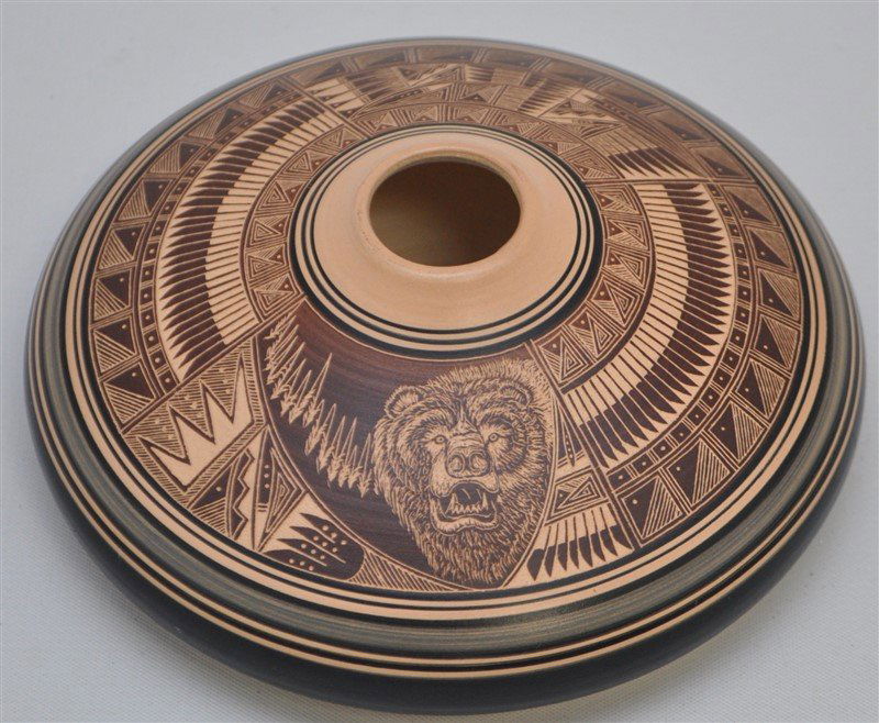 NAVAJO SEED POT BEAR - BOB LANSING (1 of 5)