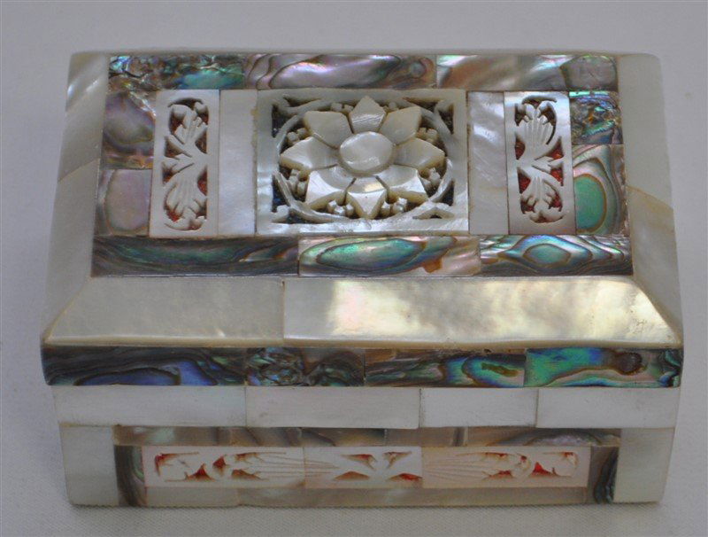 VICTORIAN ORNATE MOP CARVED BOX (1 of 9)