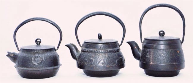 3 JAPANESE ANTIQUE IRON TETSUBIN (1 of 10)