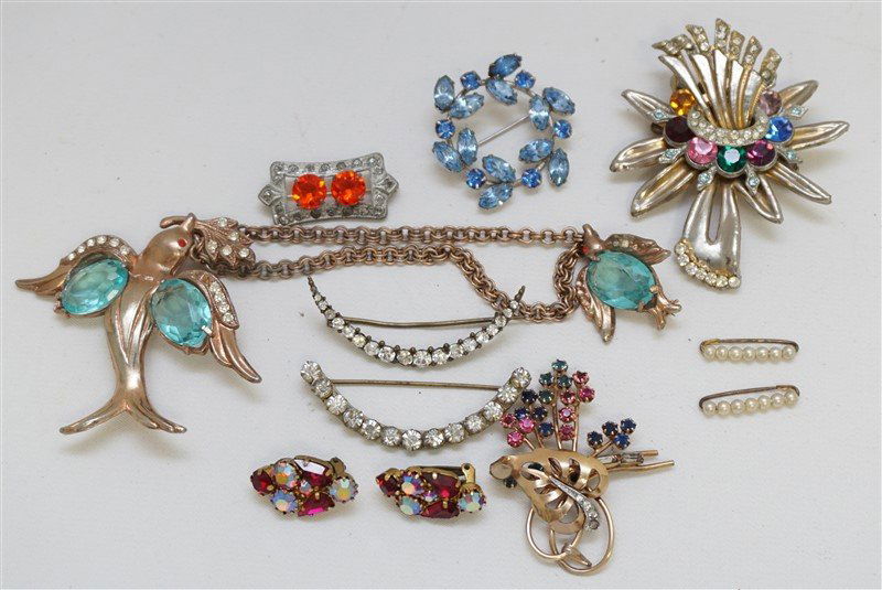 10 pc 1940-50 COLOR RHINESTONE LOT (1 of 7)