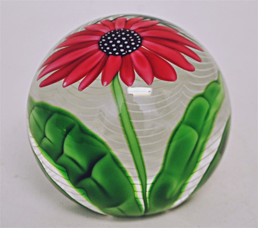 ORIENT & FLUME SPIDER & DAISY PAPERWEIGHT (1 of 11)