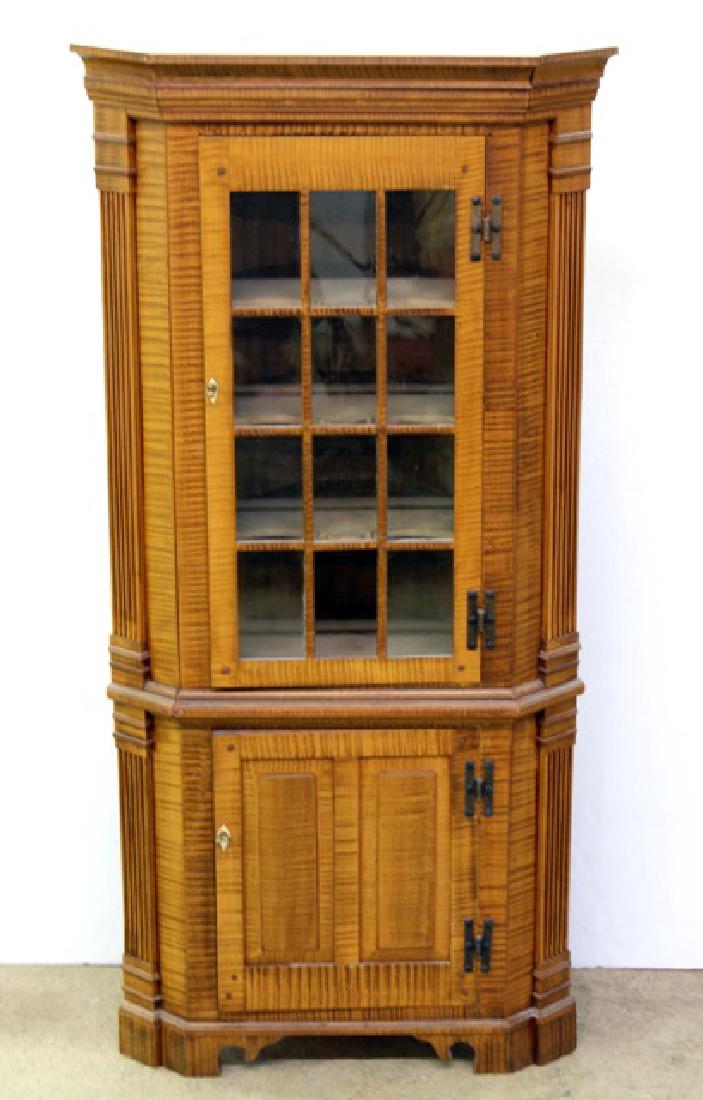 Child's Size Corner Cupboard Grain Painted (1 of 10)