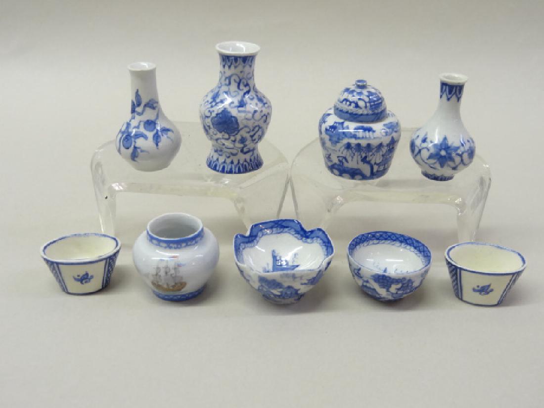 Debbie McKnight Chinese Export Dollhouse Miniature (1 of 1)