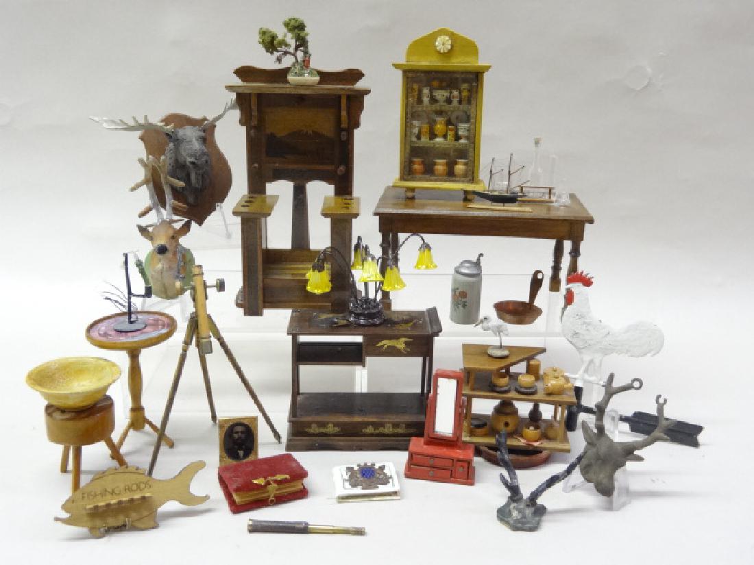 Dollhouse Miniature Mens Room Accessories (1 of 2)