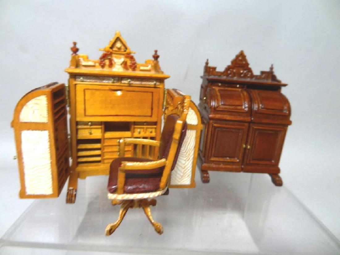 Bespaq Half Scale Furniture Grouping (1 of 3)