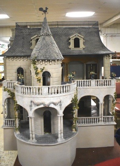 Thebaud Estate by Renee` T. Wilson Victorian Mansion: Thebaud Estate by Renee` T Wilson Victorian Mansion, her mother paternal grandfathers estate White Pains NY. 15 Rooms, Filled with all her designs, it is 49" T x 65" L x 41" W. there are room with ori