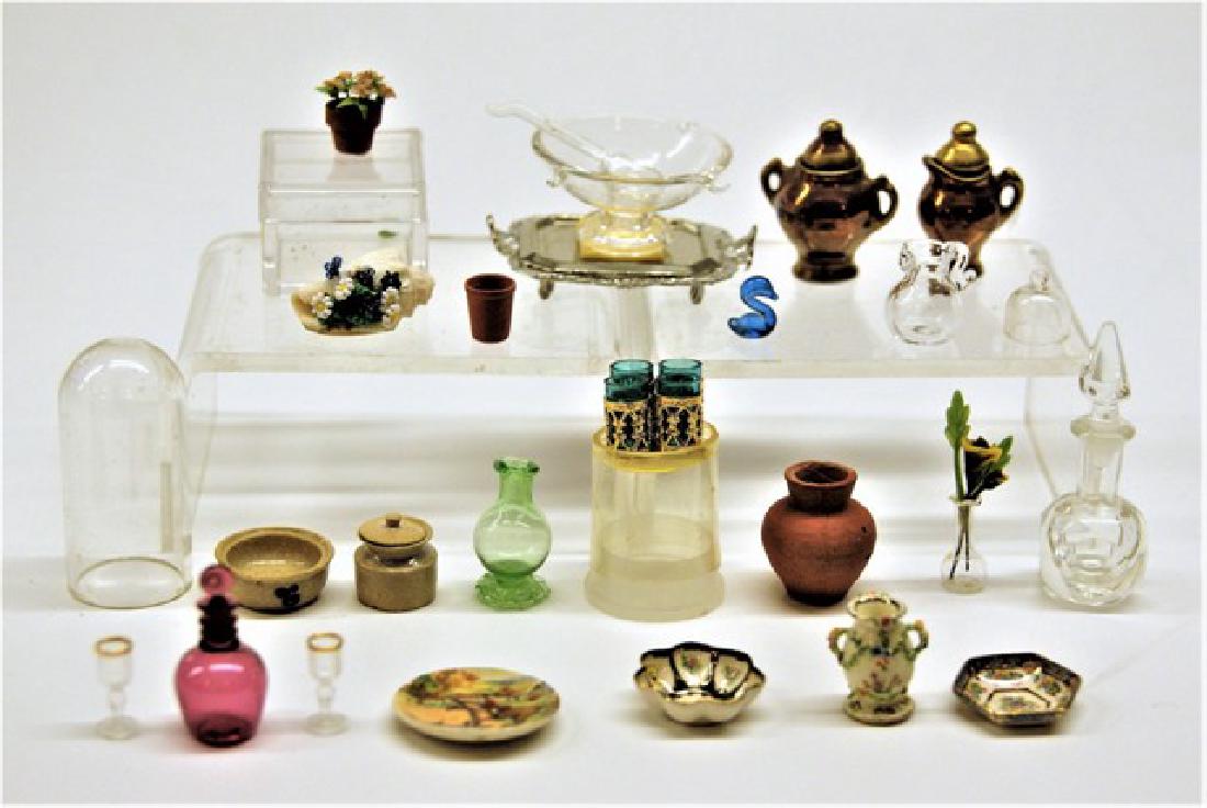 Ceramic & Glass Dollhouse Artisan Accessories (1 of 5)