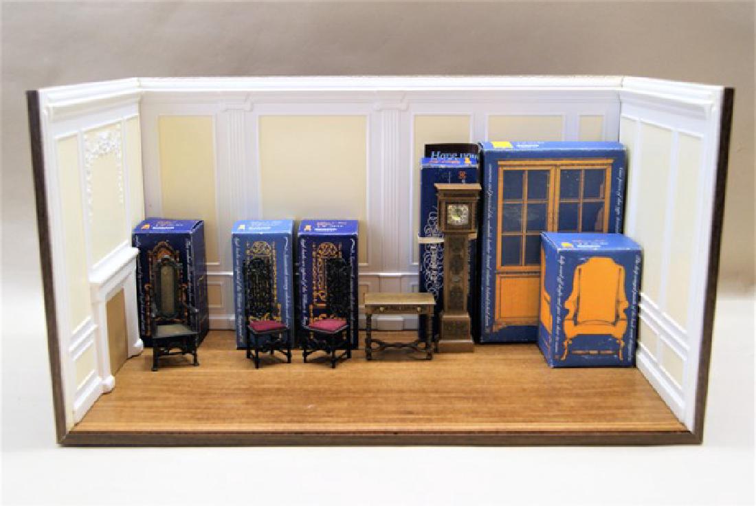Goebel Miniatures Stuart Room box and Furniture (1 of 2)